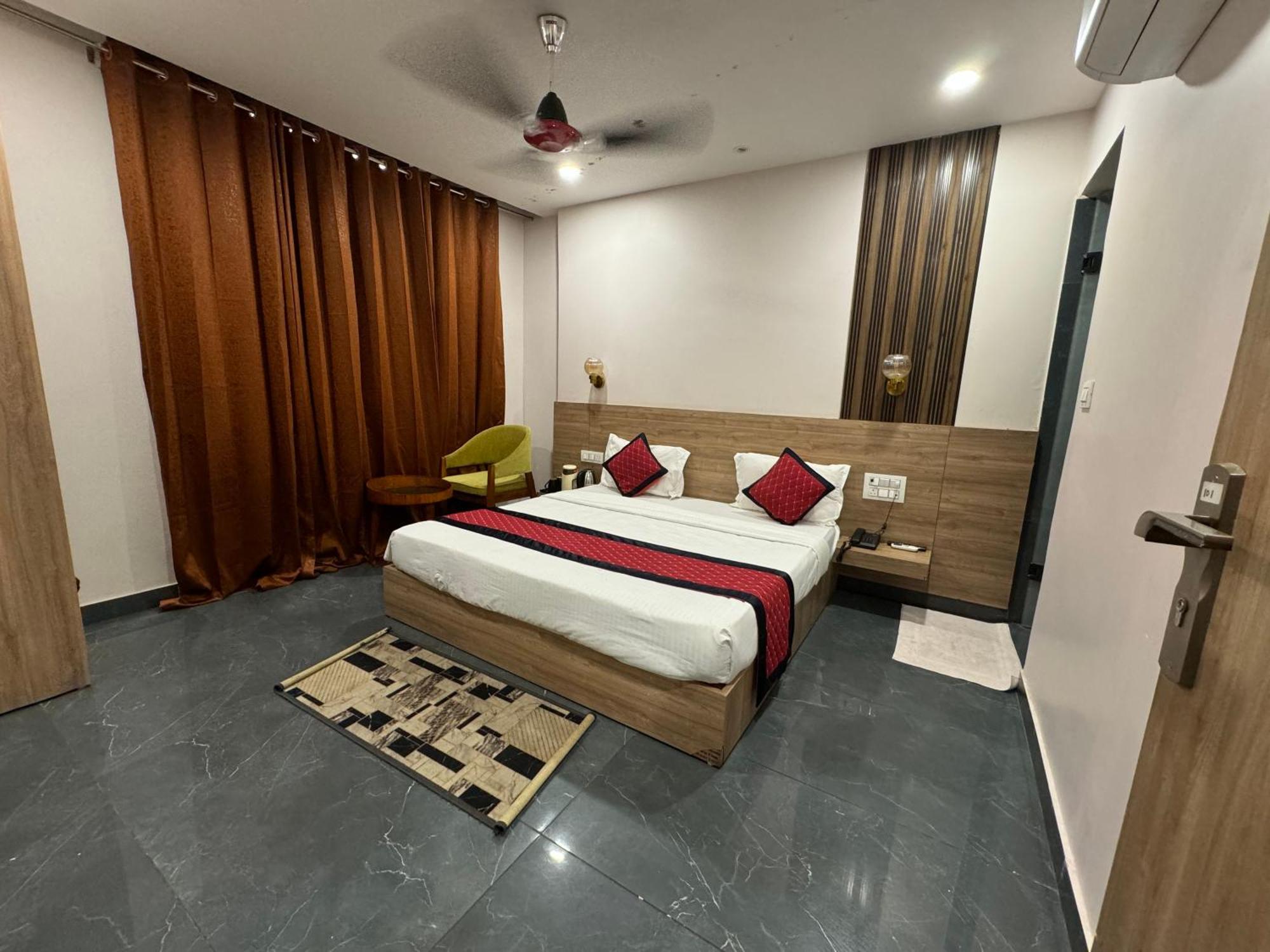 Namay Inn By T And M Hotels Haridwār Екстериор снимка